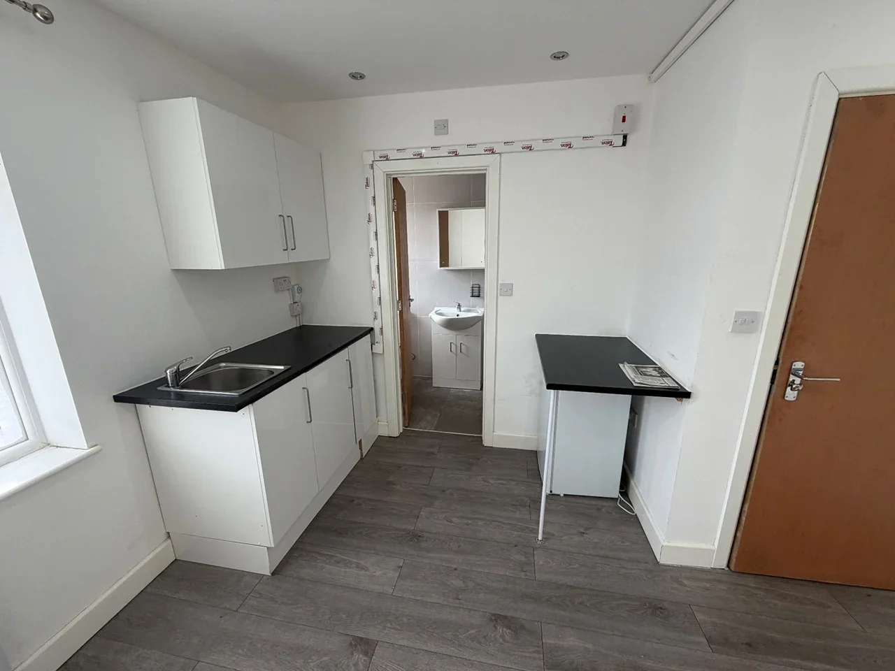 Room Byron Road in Greater London
