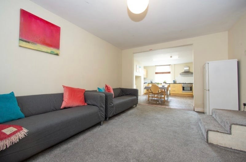 Room Manor Terrace in Leeds