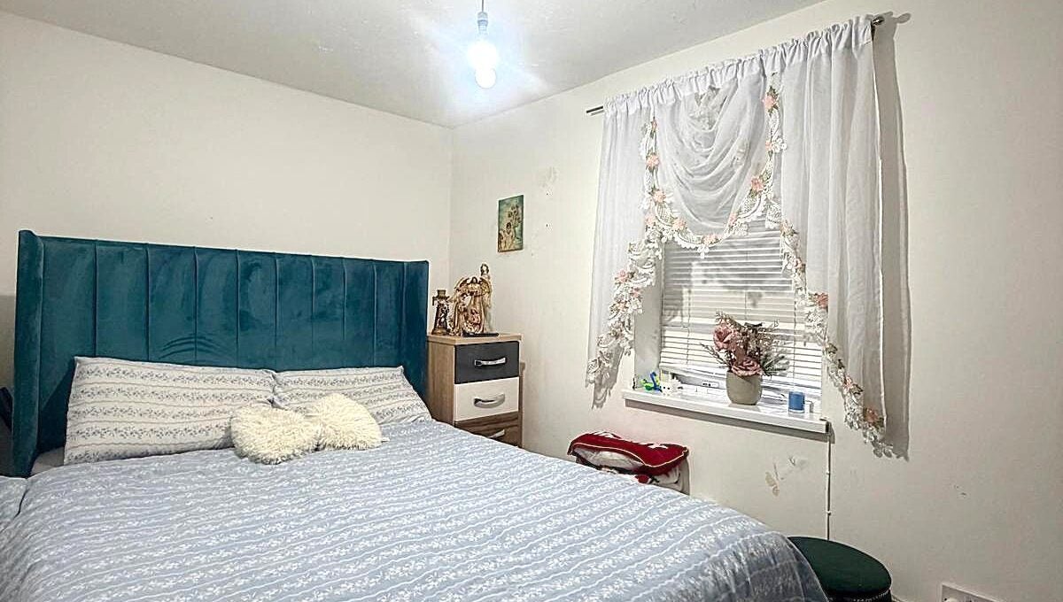Flat Penarth Road in Cardiff
