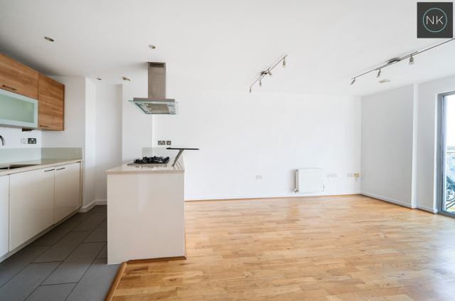 Flat Queen Mary Avenue in Greater London