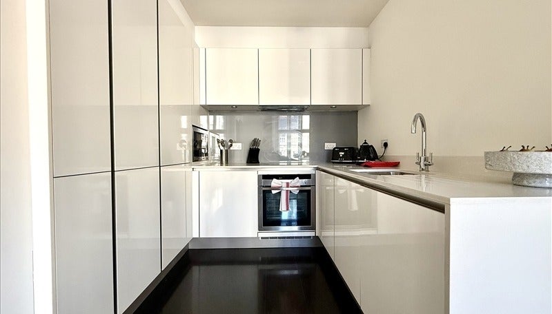 Flat Duke Street in City of Westminster