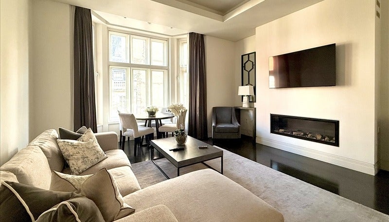 Flat Duke Street in City of Westminster