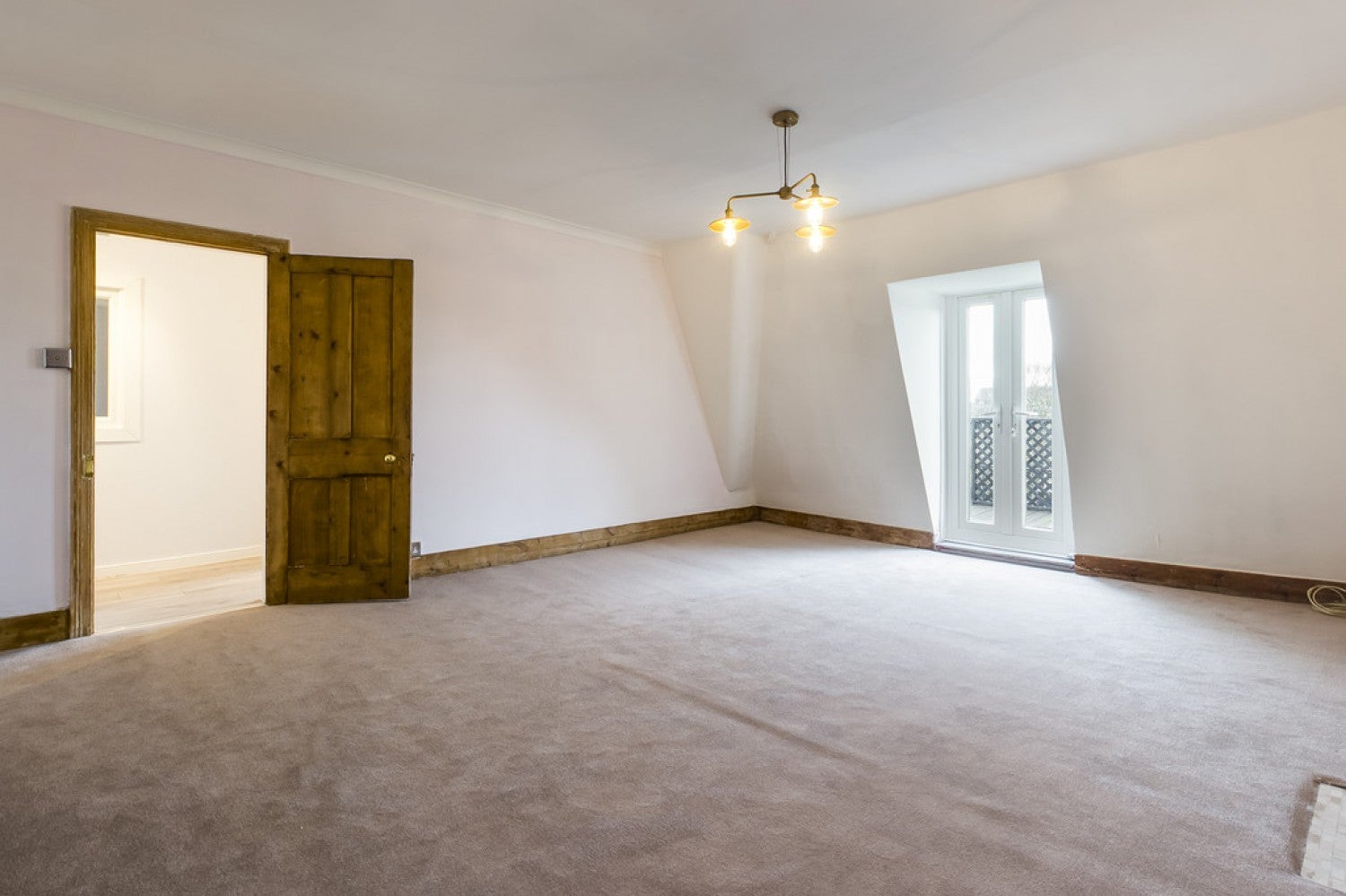 Flat Augusta Gardens in Folkestone and Hythe District