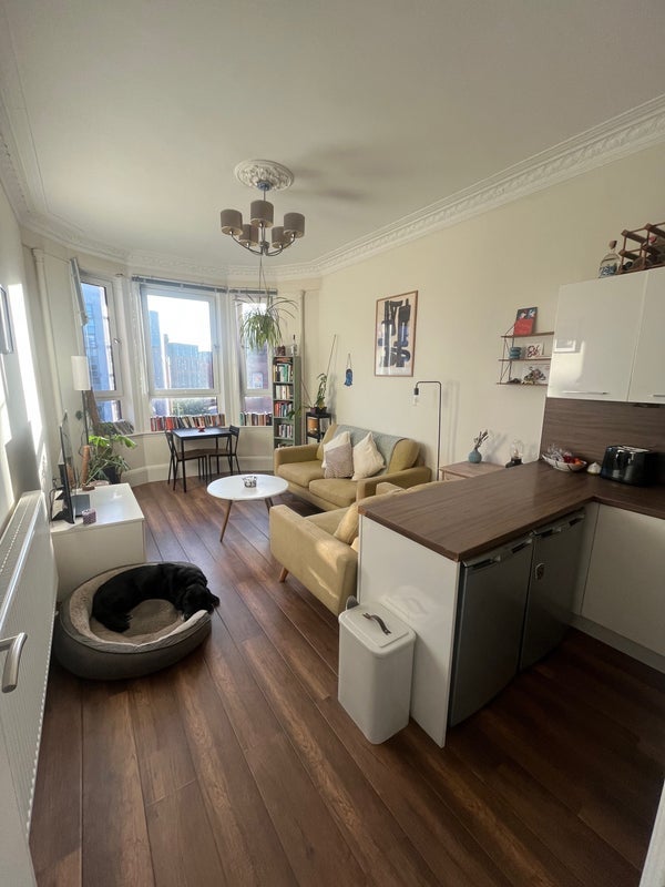 Room Byres Road in Glasgow