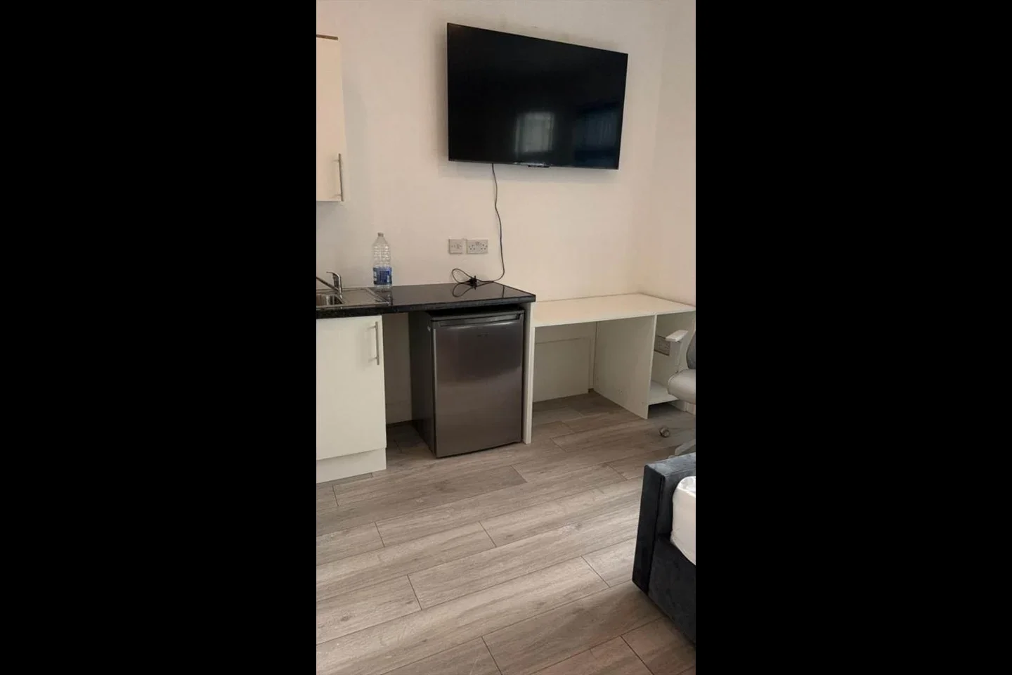 Room Uxbridge Road in Greater London