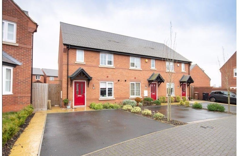 House Warwick Close in South Derbyshire