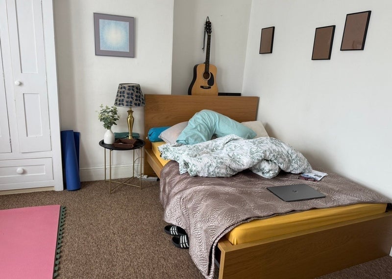 Room Gloucester Road in Bristol