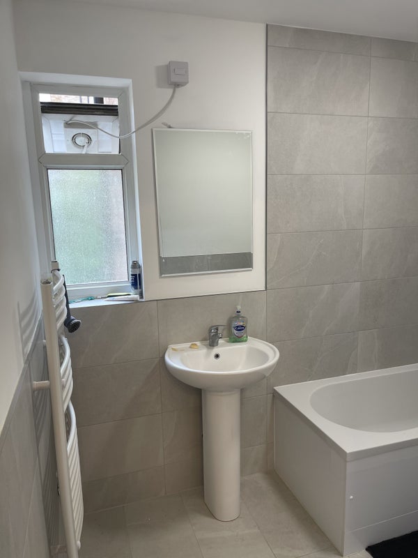 Room Patrick Connolly Gardens in Greater London