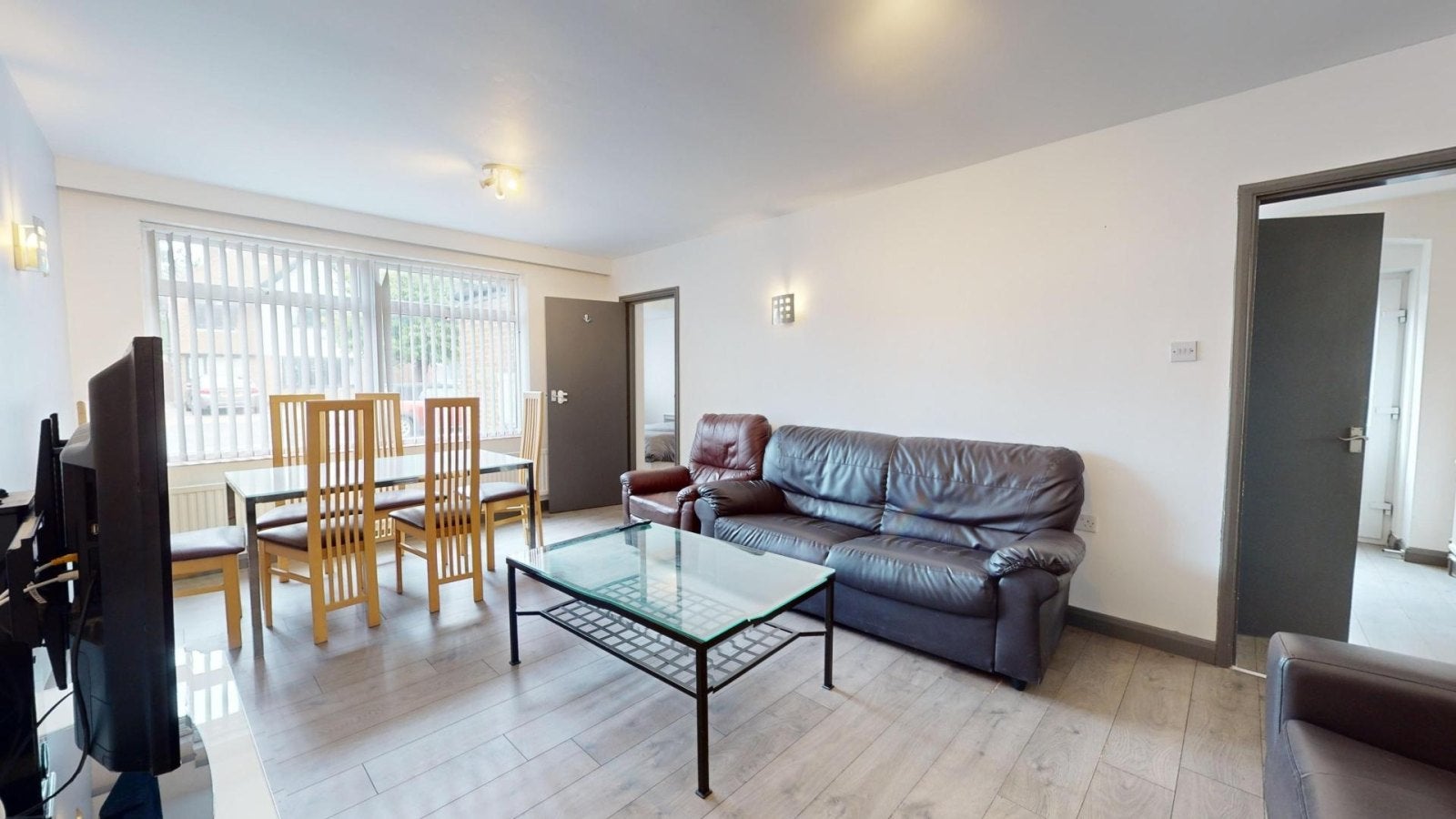 Room Chester Close in Charnwood