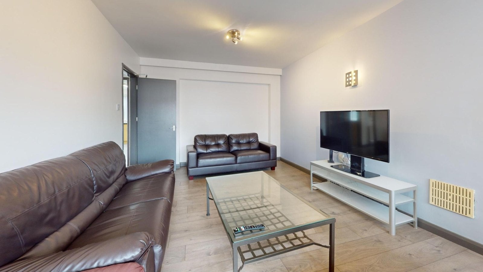 Room Chester Close in Charnwood