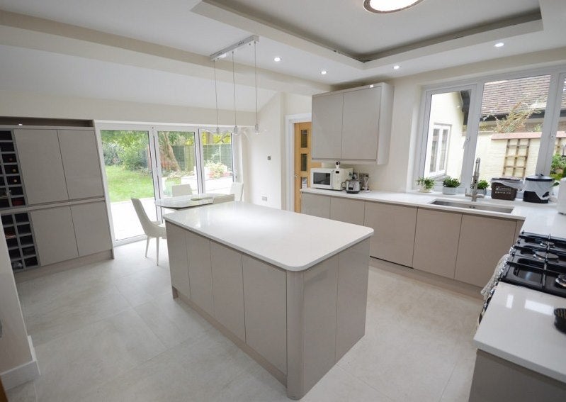 House Cheam Road in Greater London