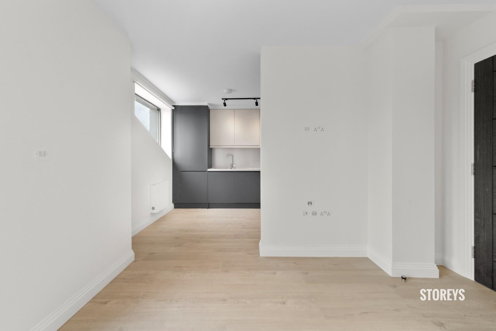 Flat Akeman Street in Tring