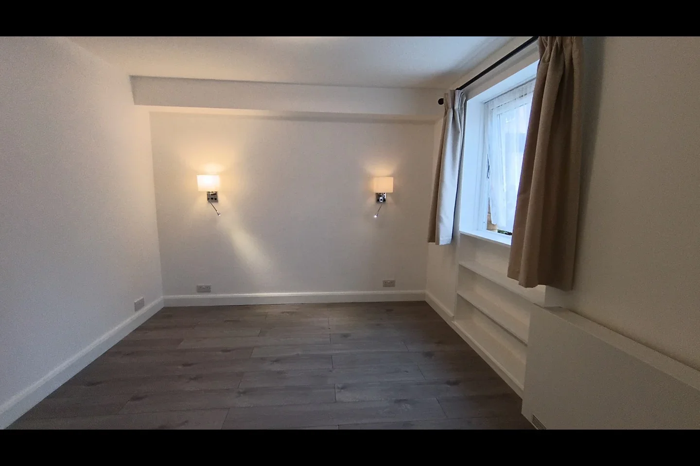 Flat Green Acres in Greater London