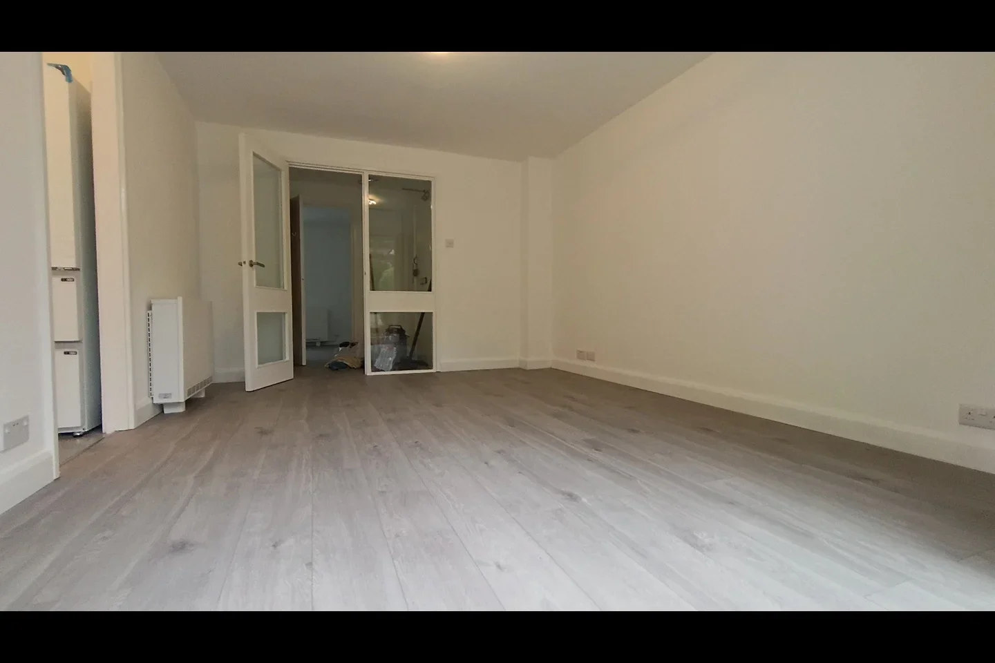 Flat Green Acres in Greater London