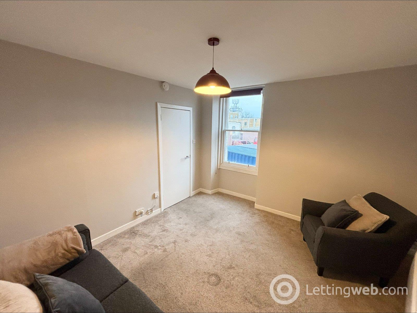 Flat Leith Walk in Edinburgh