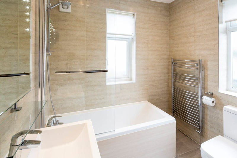Room Ivor Grove in Greater London