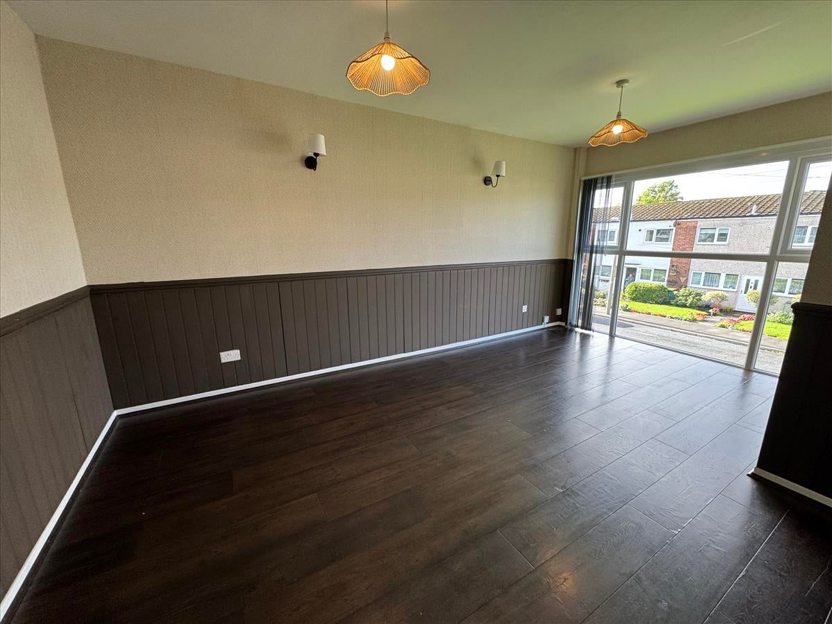 Flat Redcar Avenue in Preston