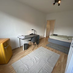 Zimmer Merowingerstraße in Düsseldorf
