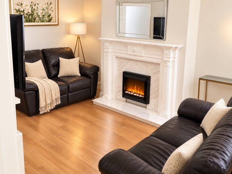 Room Crondall Street in Manchester