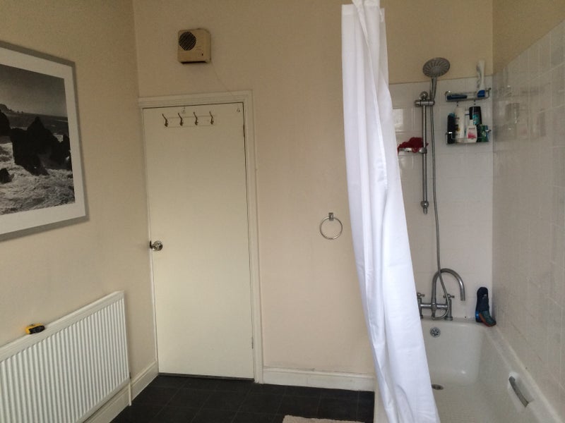 Room Crondall Street in Manchester