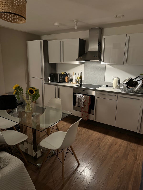 Room Sillavan Way in Salford