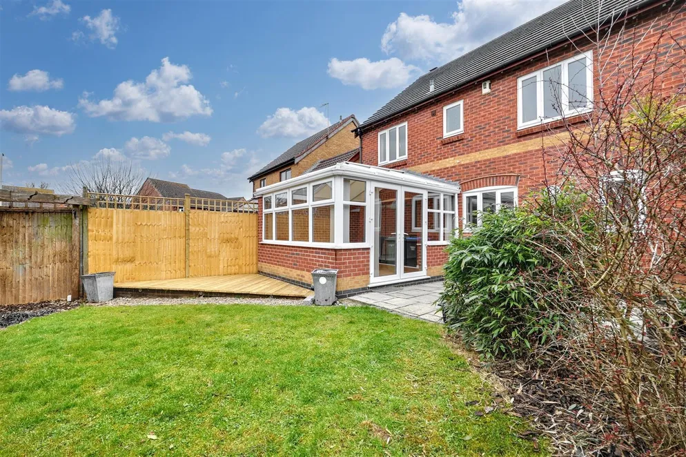 House Hartland Drive in Harborough