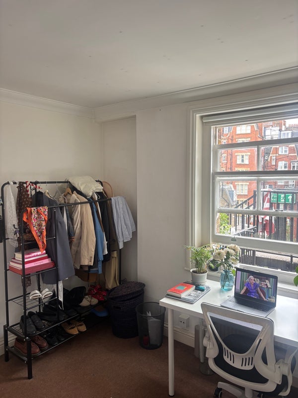 Room Queensway in City of Westminster