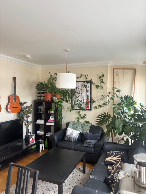 Room Queensway in City of Westminster