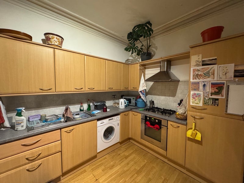 Flat Fishponds Road in Bristol