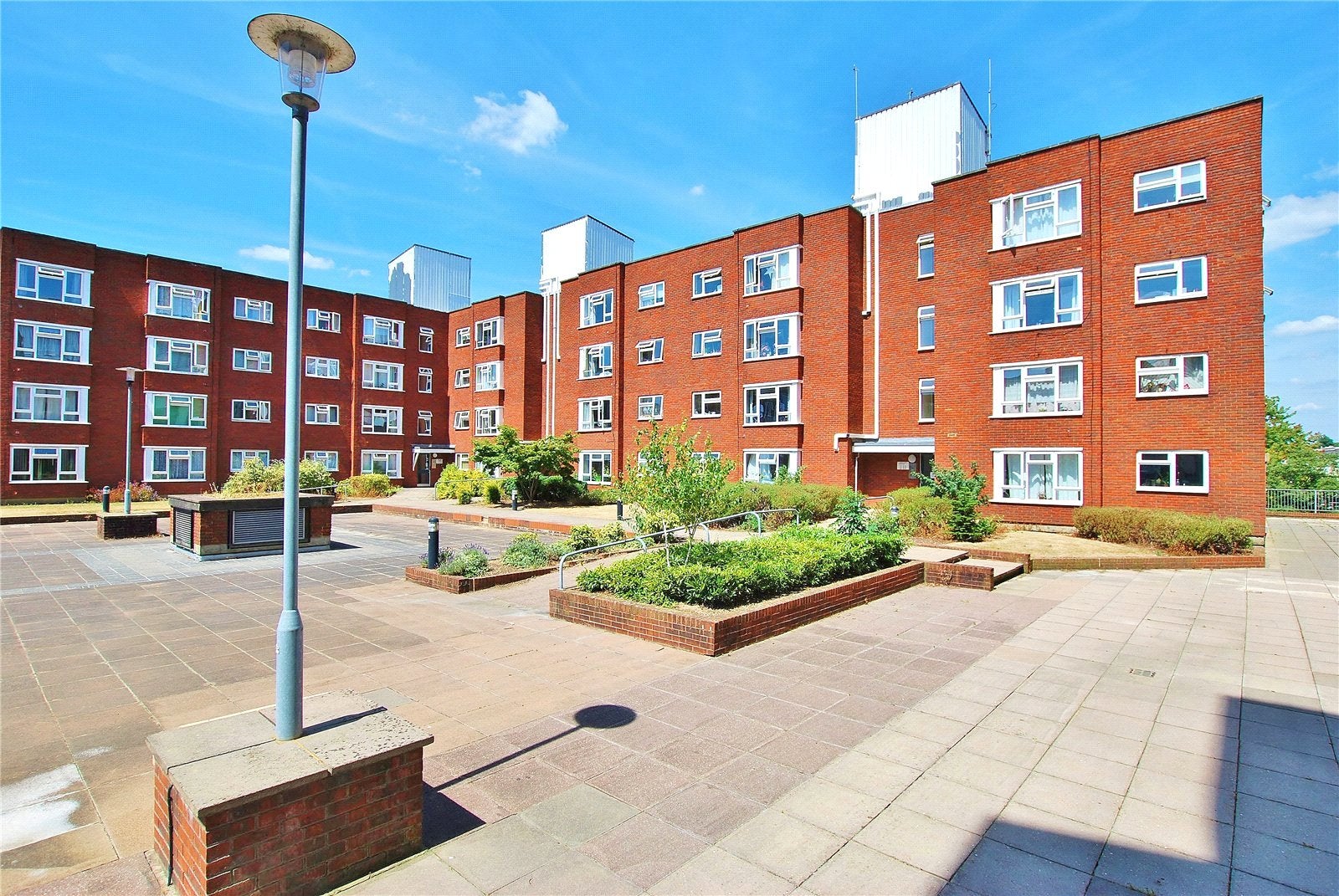 Flat Onslow Street in Guildford