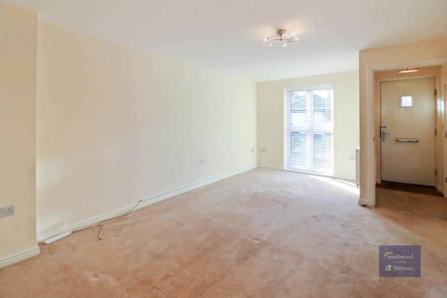 House Colemans Close in Ashford