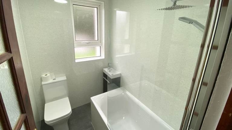 Flat Wylie Crescent in Cumnock