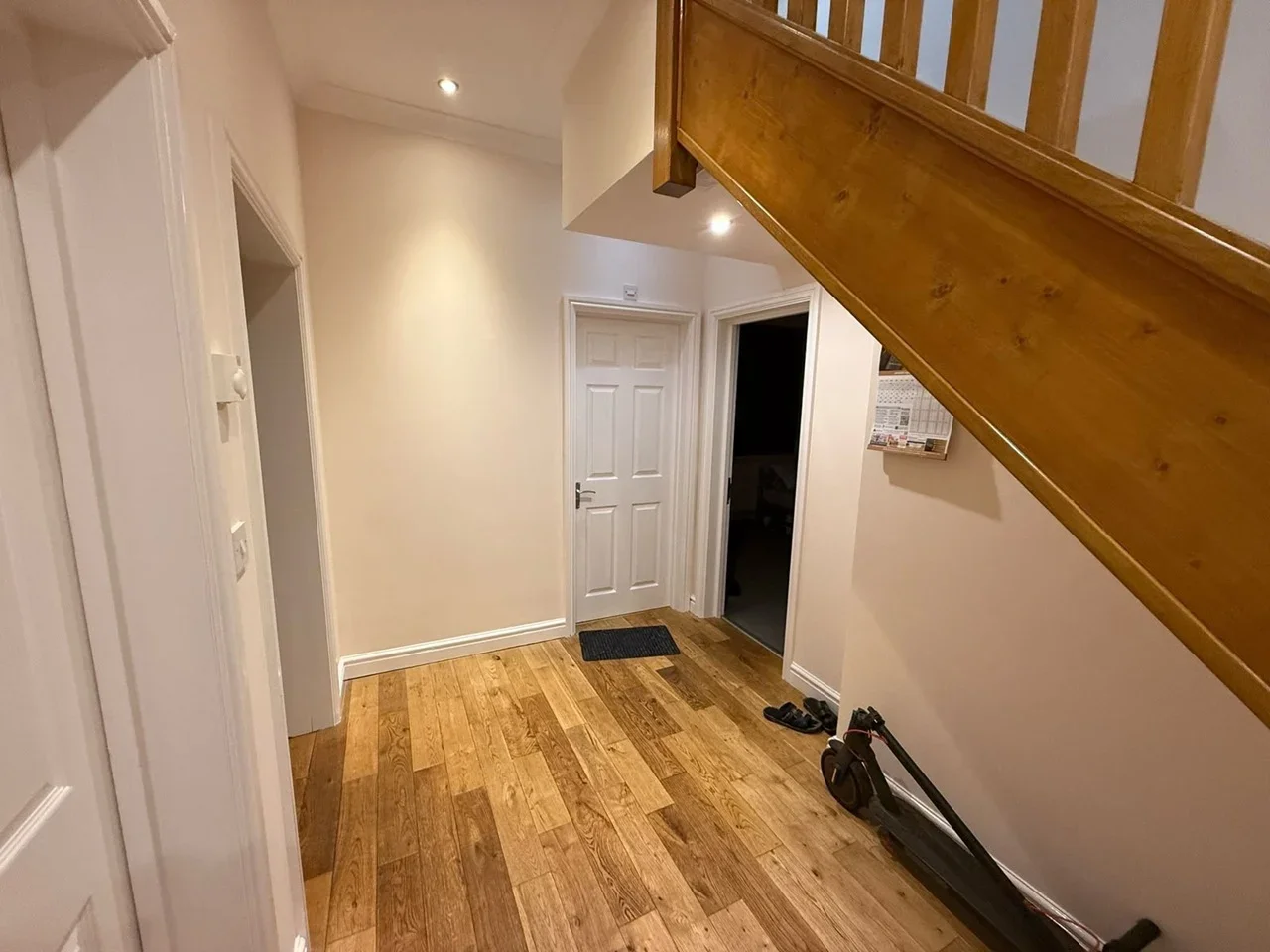 Room Lakehall Road in Greater London