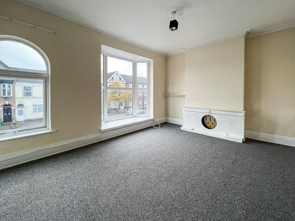 Flat Tiverton Street in Cleethorpes
