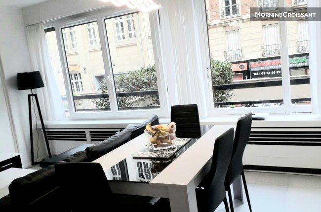 Flat Rue Laugier in Paris
