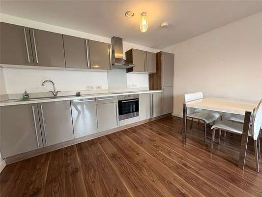 Flat Sillavan Way in Salford