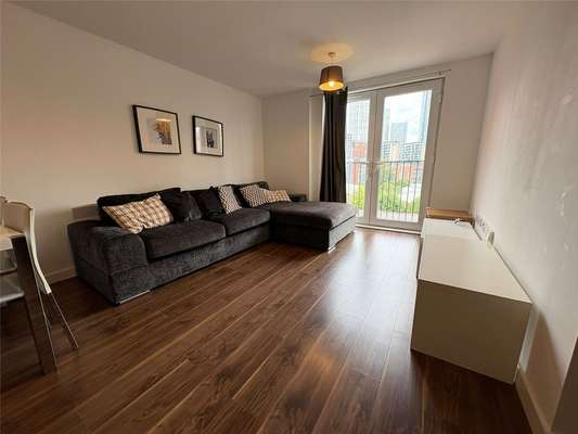 Flat Sillavan Way in Salford