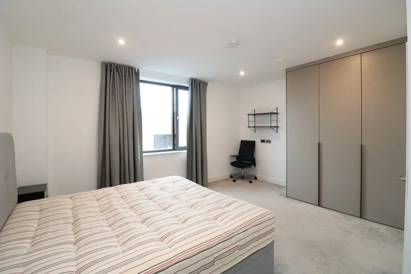 Room Hackney Road in Greater London