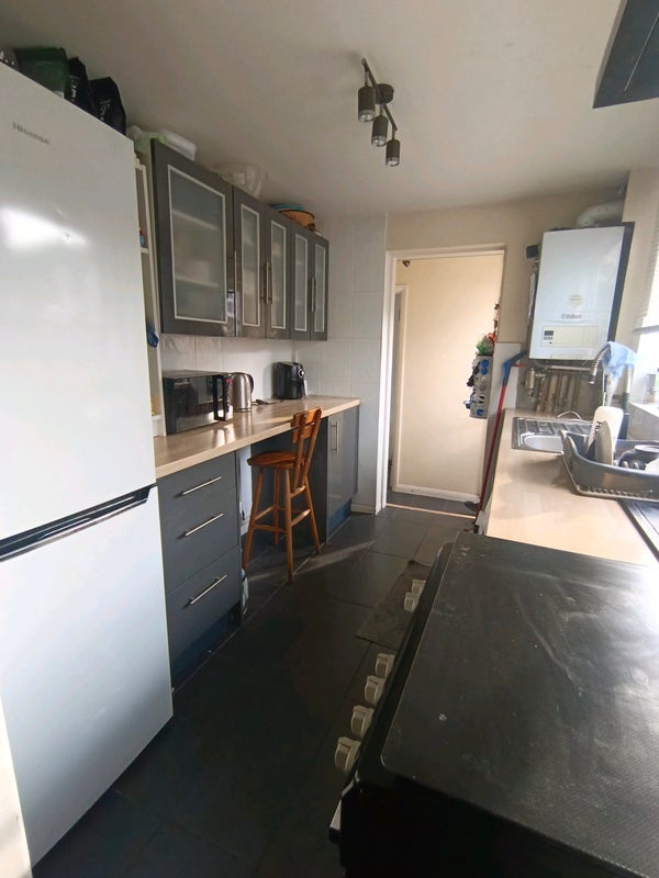 Room Bensham Lane in Greater London