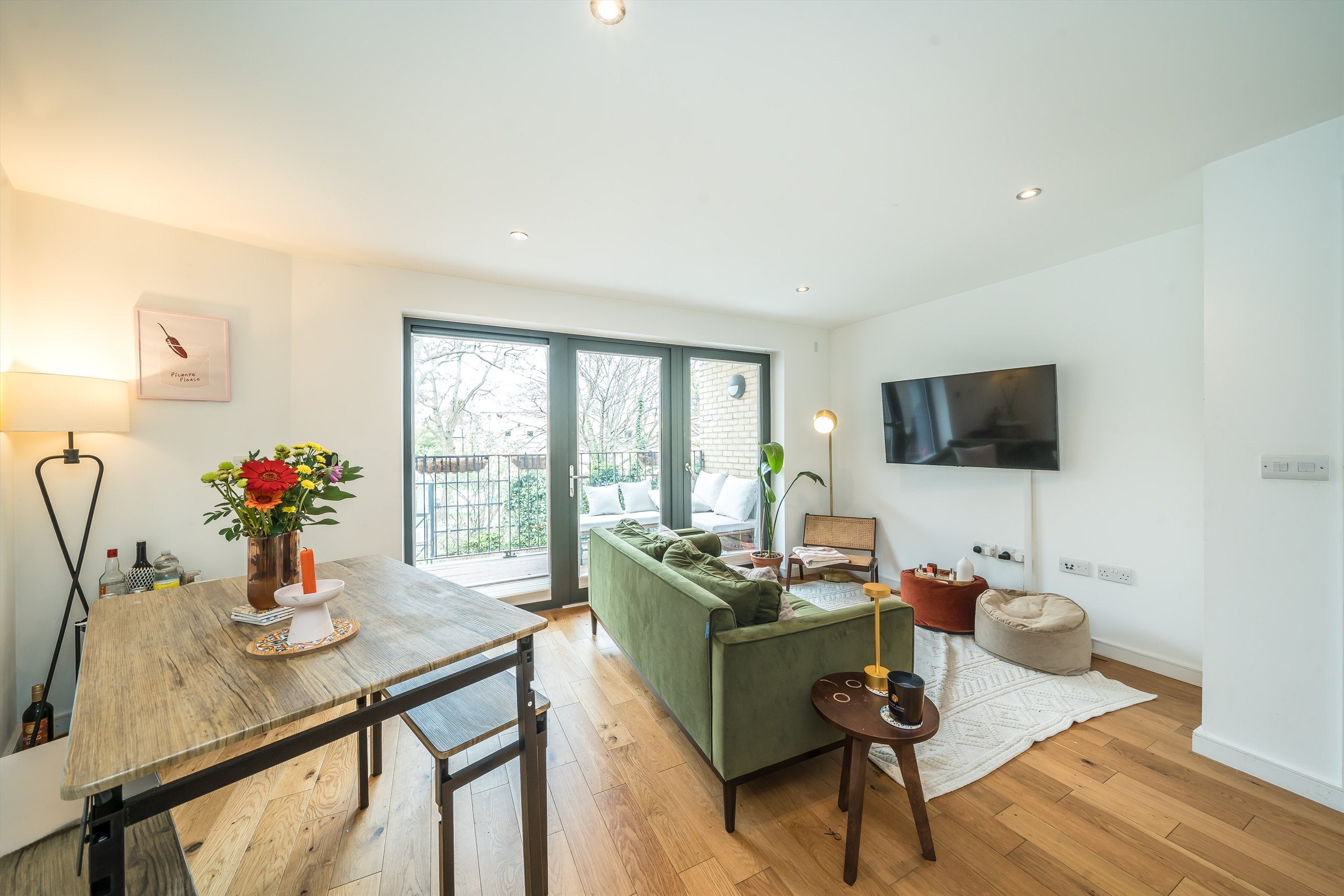 Flat Offenham Road in Greater London