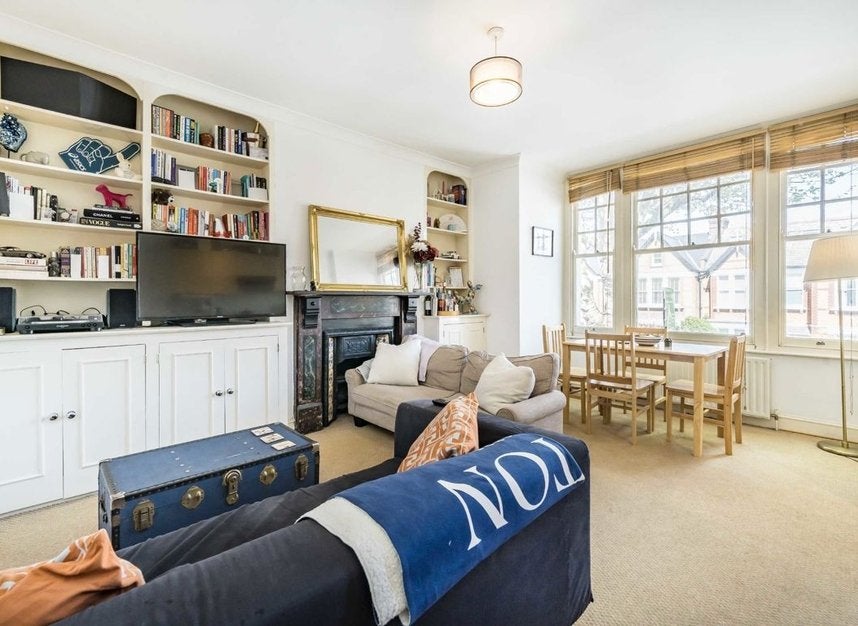 Flat Cavendish Road in Greater London