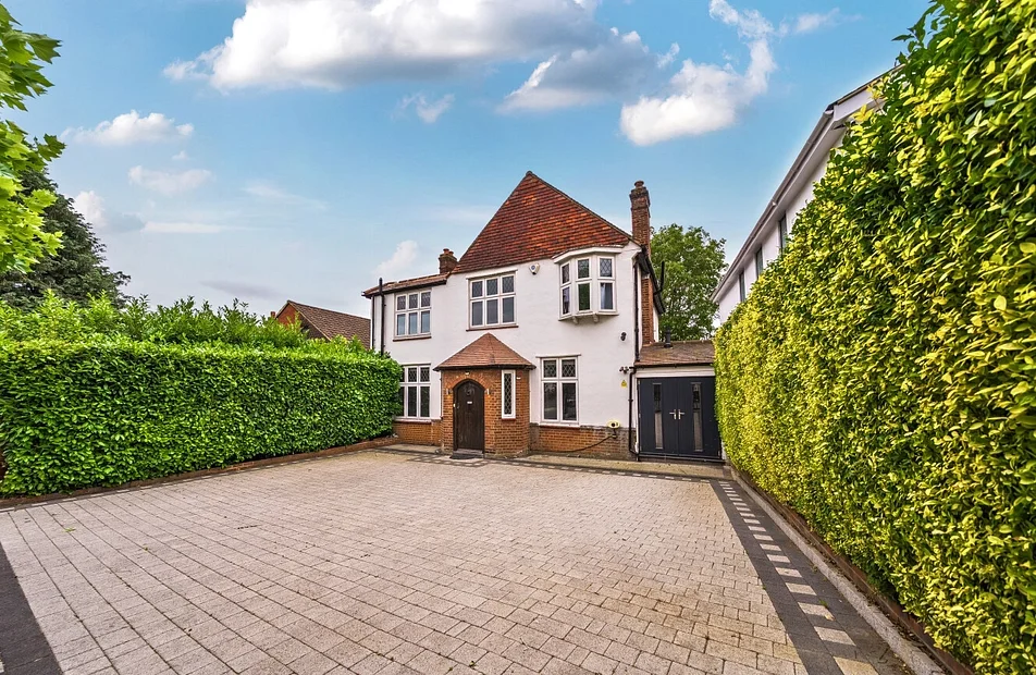 House Winn Road in Greater London