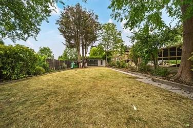 House Winn Road in Greater London