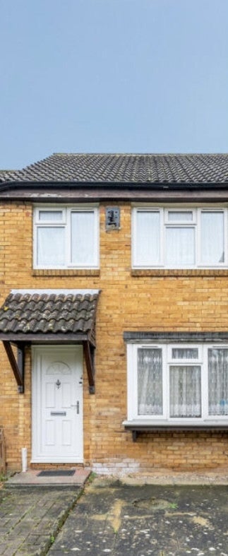 House Hasler Close in Greater London