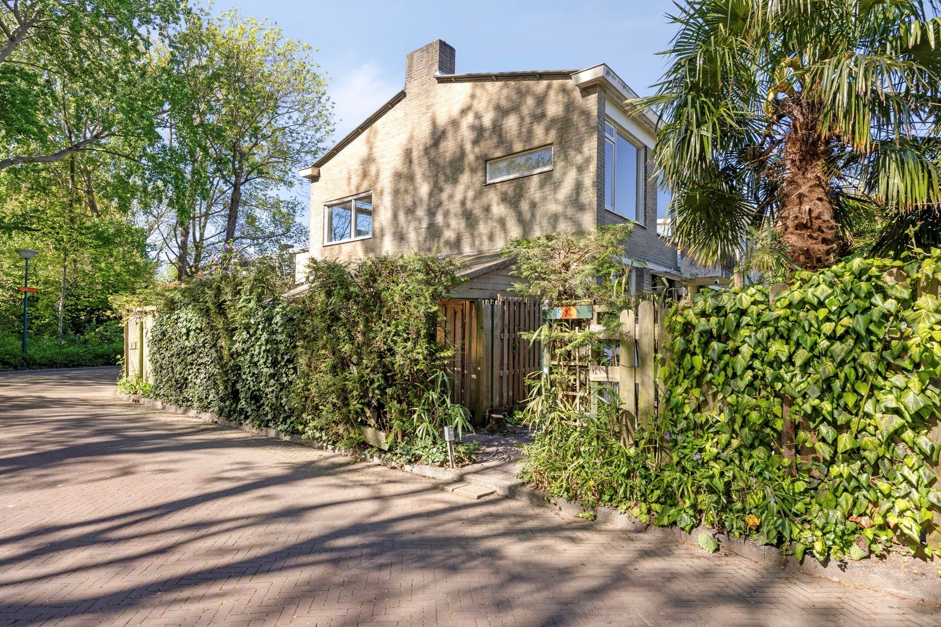 Huis Ridderspoorlaan 6 in Oegstgeest
