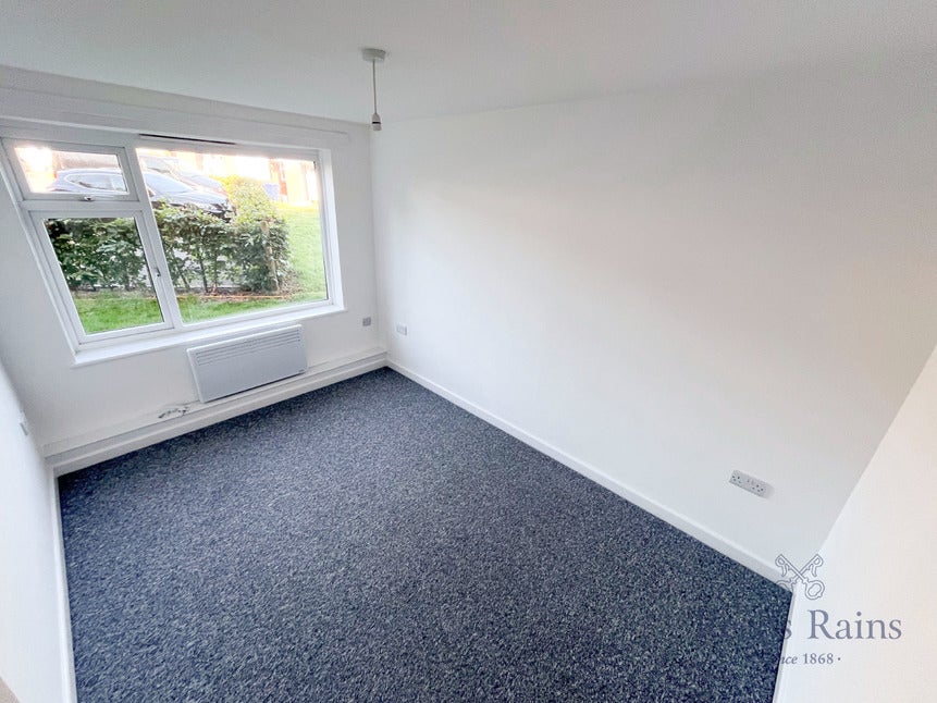 Flat Gloucester Grange in Newcastle-under-Lyme