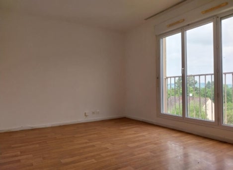 Flat Allée des Beauvais in Villeneuve-sur-Yonne