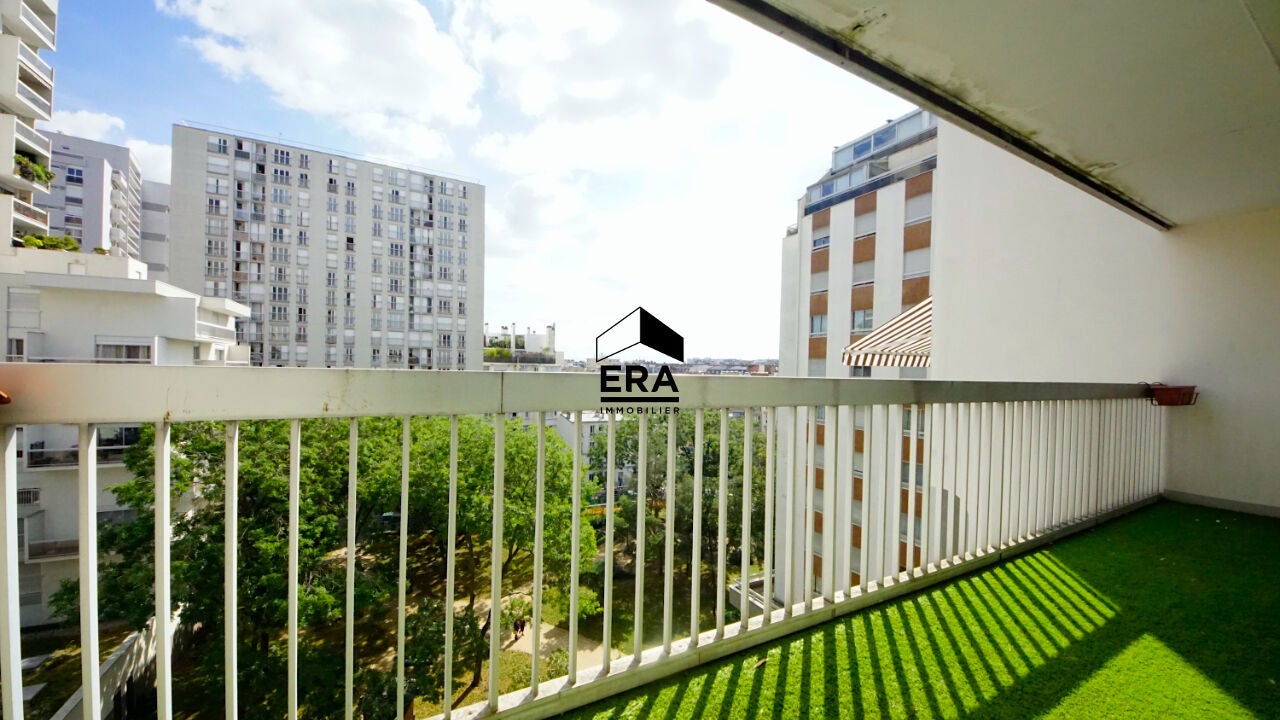 Flat Rue Raymond Losserand in Paris