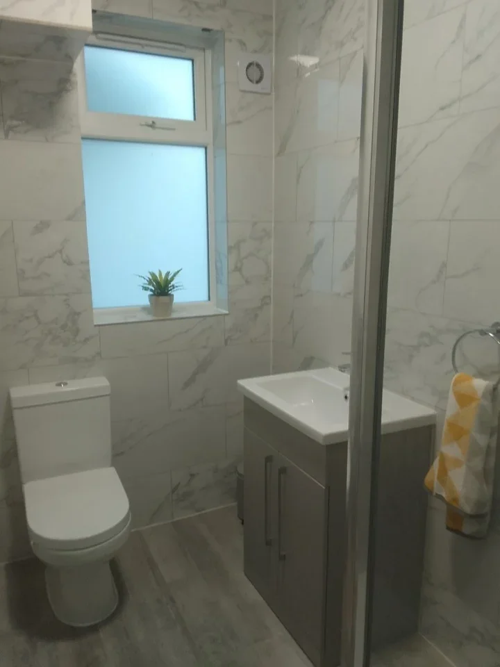 Room Boston Road in Greater London