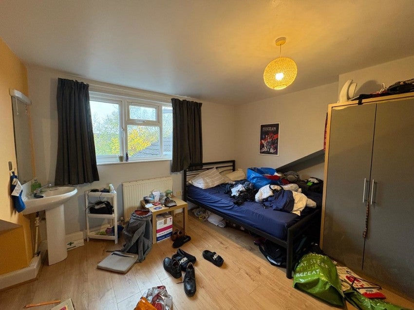 Room Wilton Avenue in Southampton